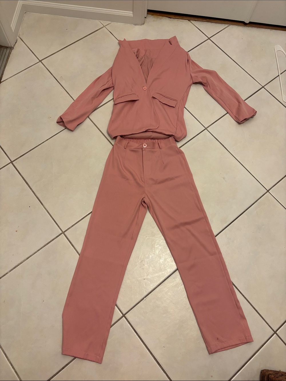 Pink Two-Piece Blazer & Pants Suit Set Size Small